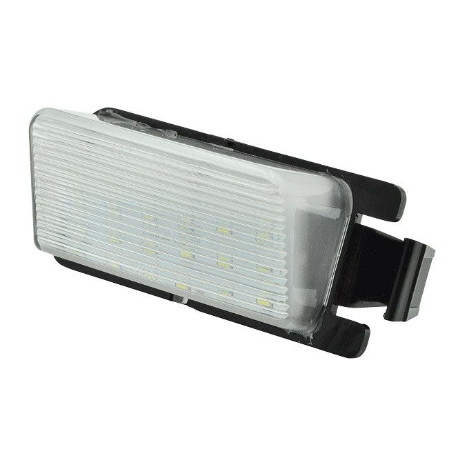 products/486/infiniti g37 svetlo tablice .jpg - LED SIJALICE ZA OSVETLJENJE TABLICE - INFINITI 031801 - Xenon Svetla Beograd
